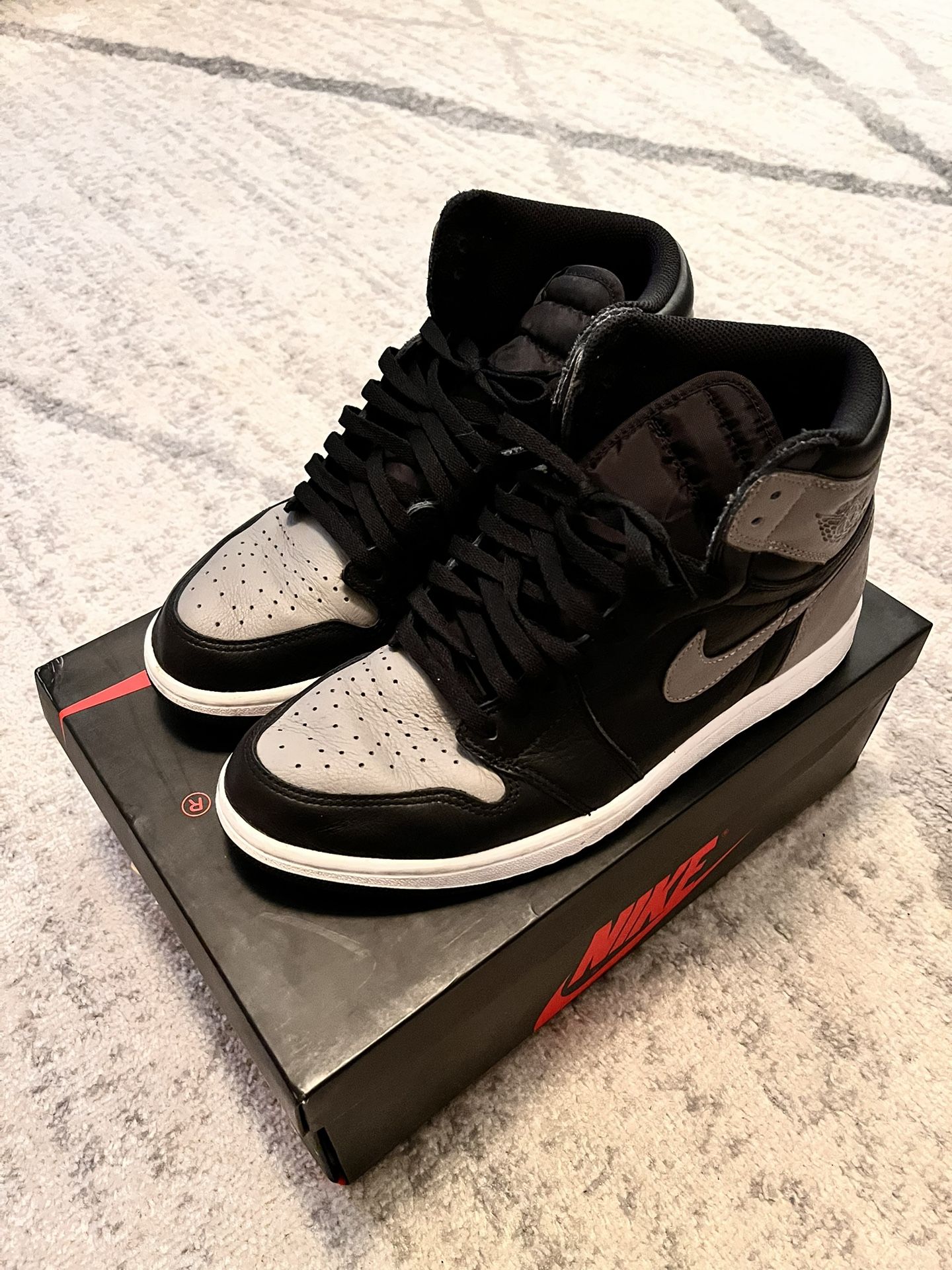 JORDAN 1 SHADOWS