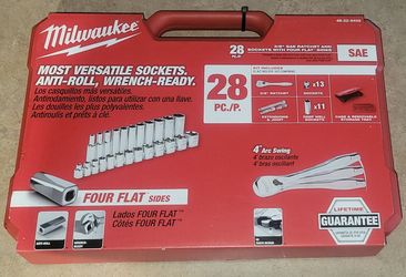 New Milwaukee 48-22-9408 3/8 inch Drive Ratchet & Socket Set Brand New Factory Sealed box
