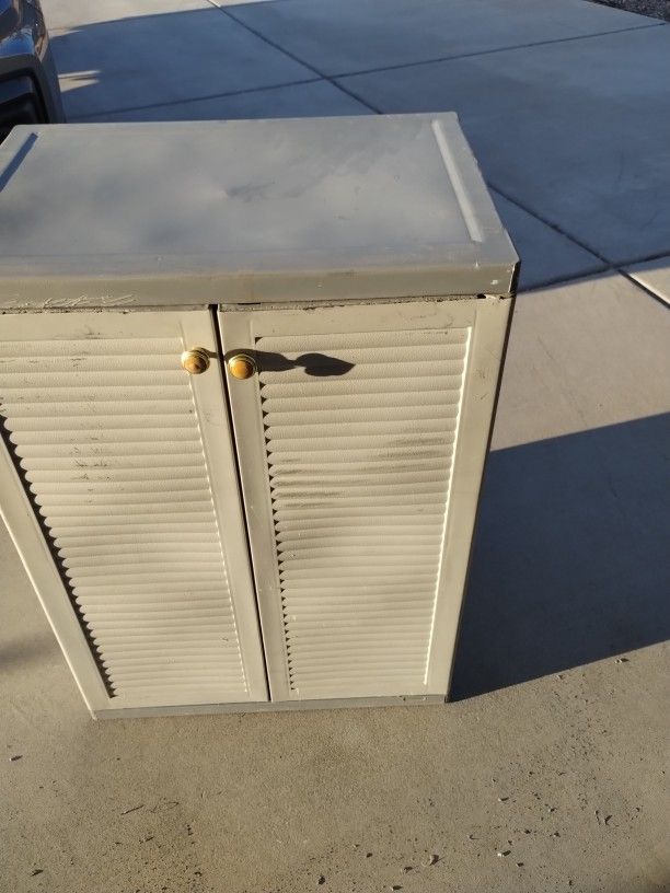 TWO OUTDOOR PLASTIC for Sale in Las Vegas, NV OfferUp