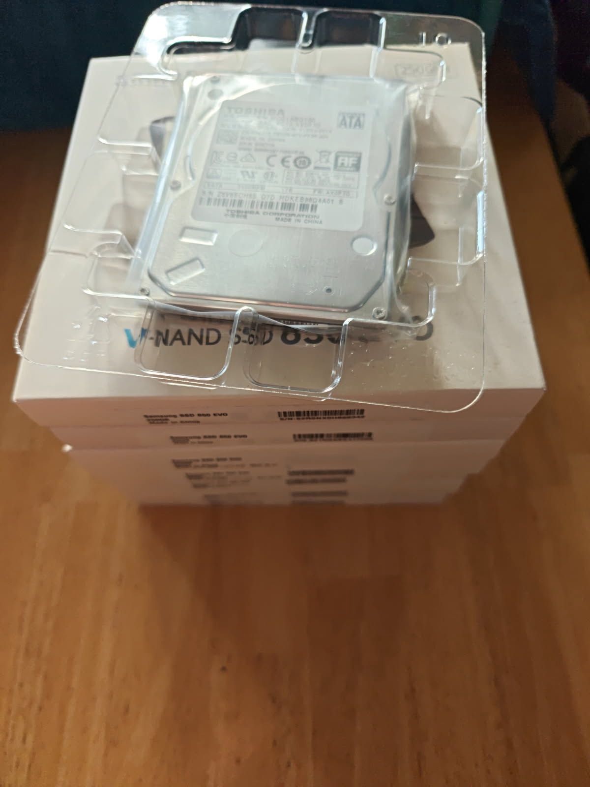 1TB Hard Disk Drive 3.5" SATA 8-pack