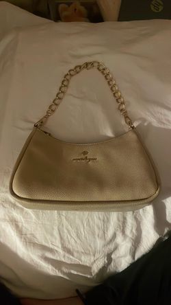 Cream Leather Shoulder Bag with Gold Chain
