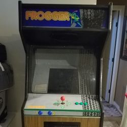 Standing Frogger Video Game With Over 35 Added Games