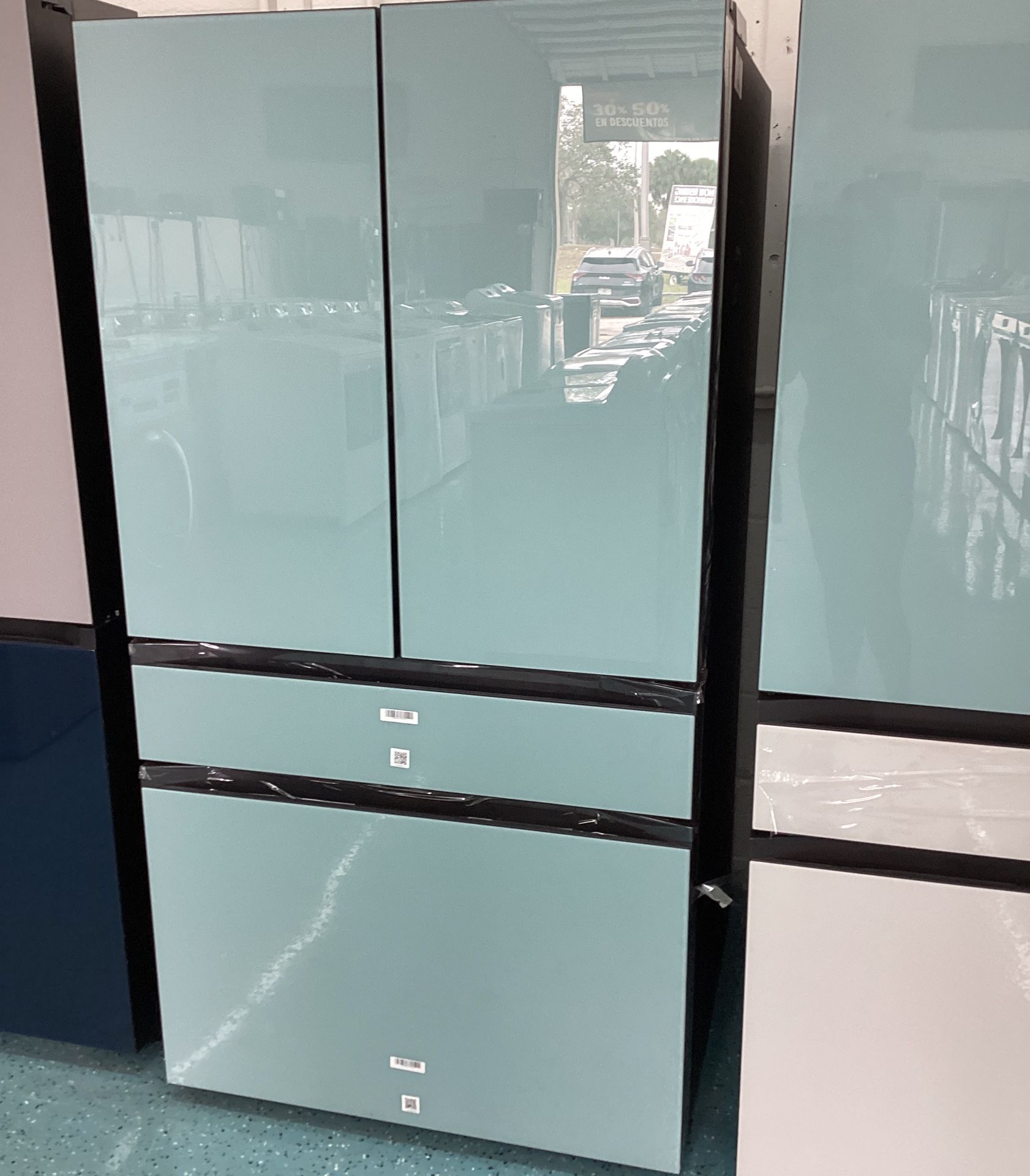 REFRIGERATOR 4 DOOR BEVERAGE CENTER BESPOKE SAMSUNG