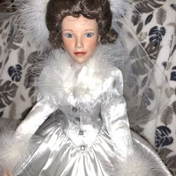 Ashton Drake Winter Is Romance Doll 