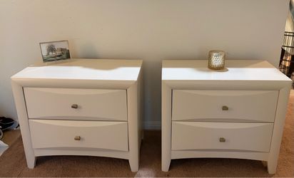 Two beige nightstands ( The Woodlands)