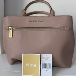 Michael Kors Hailee Large Satchel Leather Purse - Deformed. Needs reshape or for Parts.