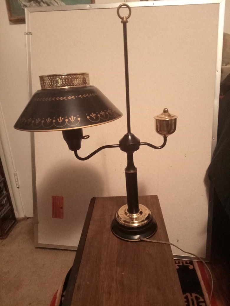 VINTAGE STUDENT DESK LAMP