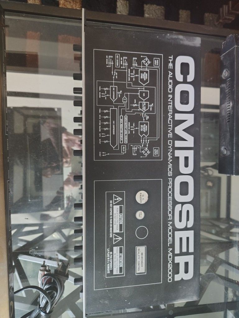 Behringer Composer MDX 2000