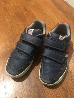 Geox boys shoes size 4