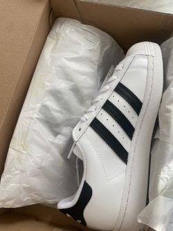 Size 8 Womens adidas