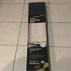2.5 In Faux Wood Blind 