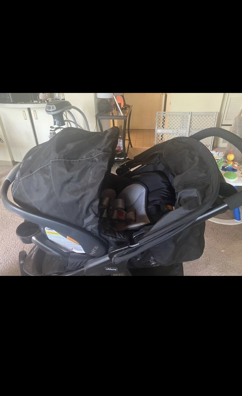 Chico Car seat / Stroller