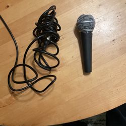Shure SM48 Mic With Cord 