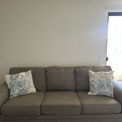 Living room Couch 