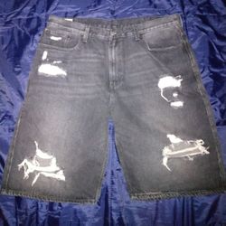 Brand New Never Worn 38 Levi Shorts