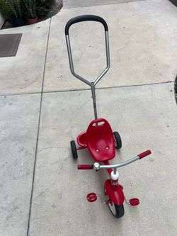 Radio flyer toddler trike