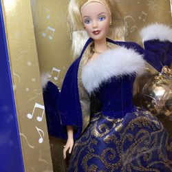 NEW 🤩 Stunning ✨🎄✨Holiday Barbie✨🎄✨