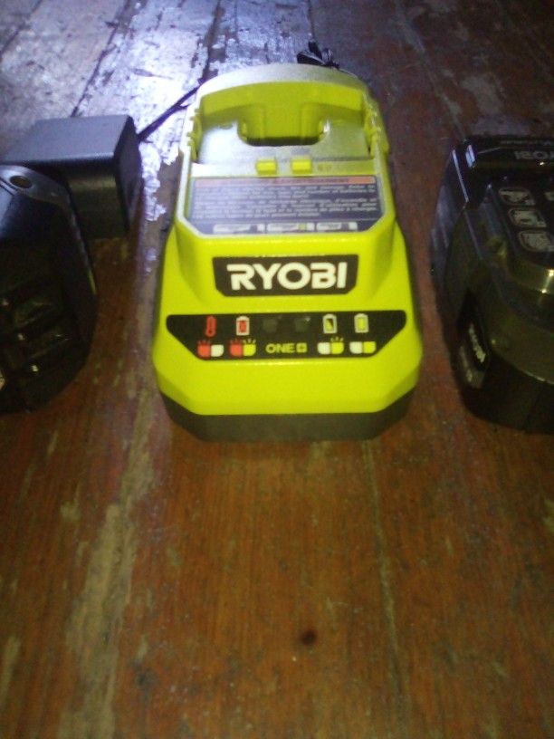 Ryobi 18 Volt 4 Amp Hour Batteries And Charger New