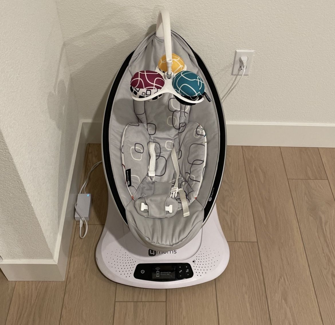 4 Moms Mamaroo