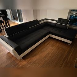 🪐White Black Leather Sectional🪐No Credit Check 3-12 Month Payment🪐