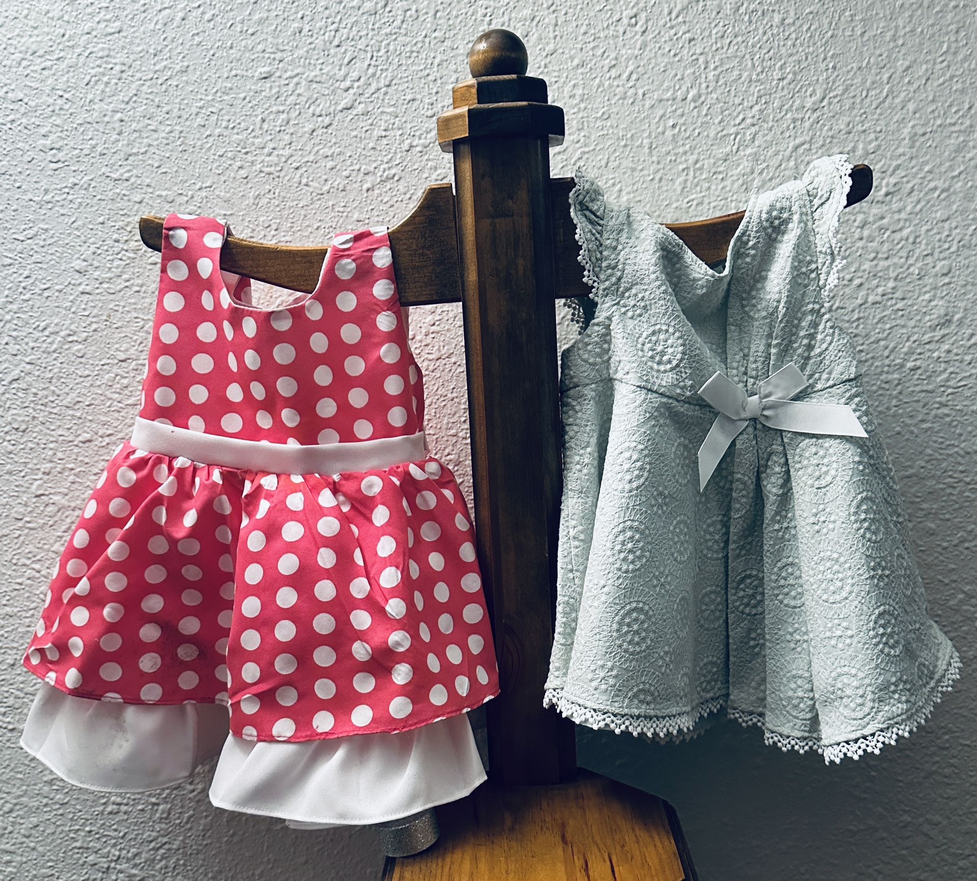 2 Beautiful Girls Dress Size S 6 To 9 Months