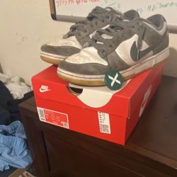 nike dunks low (used) can go lower
