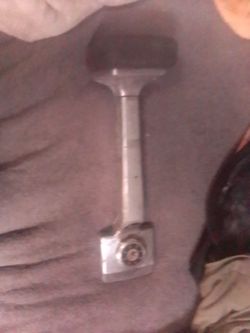 Roberts brank knee kicker