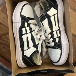 Size 9 Amiri SKEL-TOP