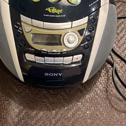Sony PSYC CD Radio Cassette Recorder CFD-E95 Portable Stereo Boombox AM/FM Radio