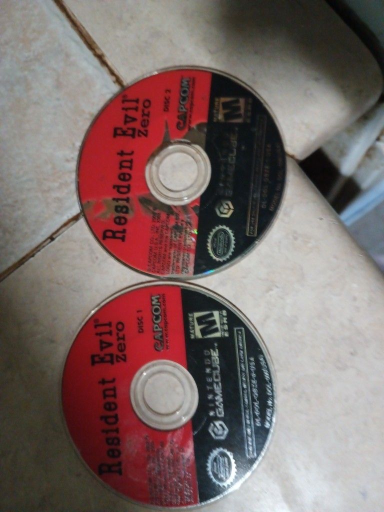 Resident evil Zero disc 1&2 Nintendo GameCube discs only needs resurfacing,
