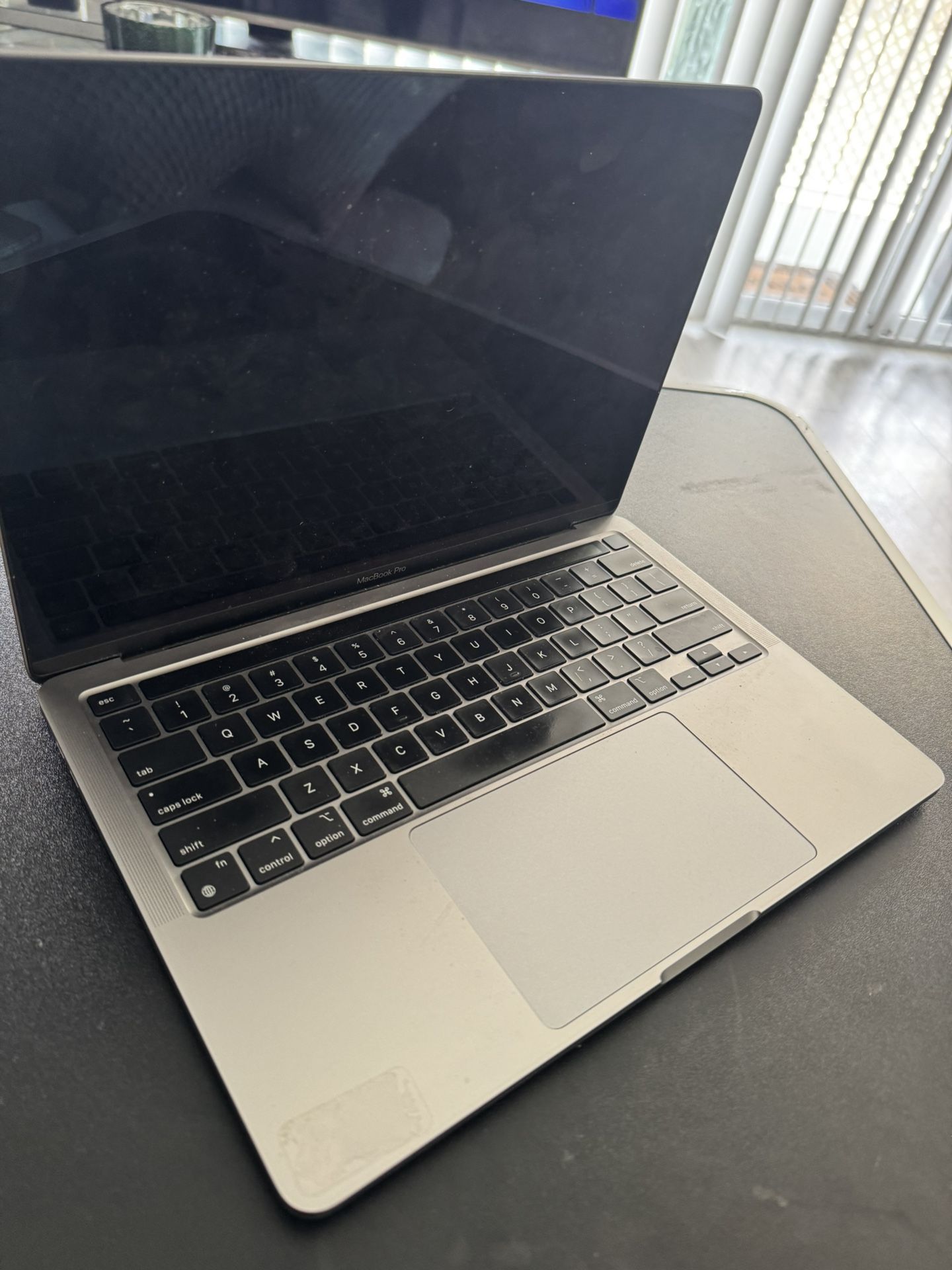 Lot Of 6 Laptops - MacBooks | Lenovo | HP