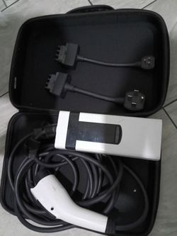 Electric car charger PLUG IN
