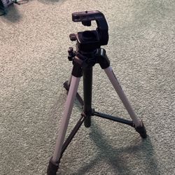 Camera tripod