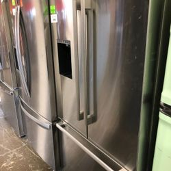 Bosch B36CD50SNS 500 Series 21 Cu. Refrigerator