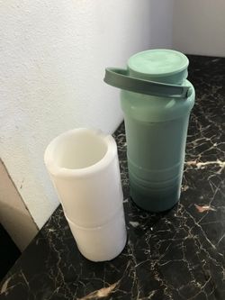 Momcozy breastmilk storage cooler