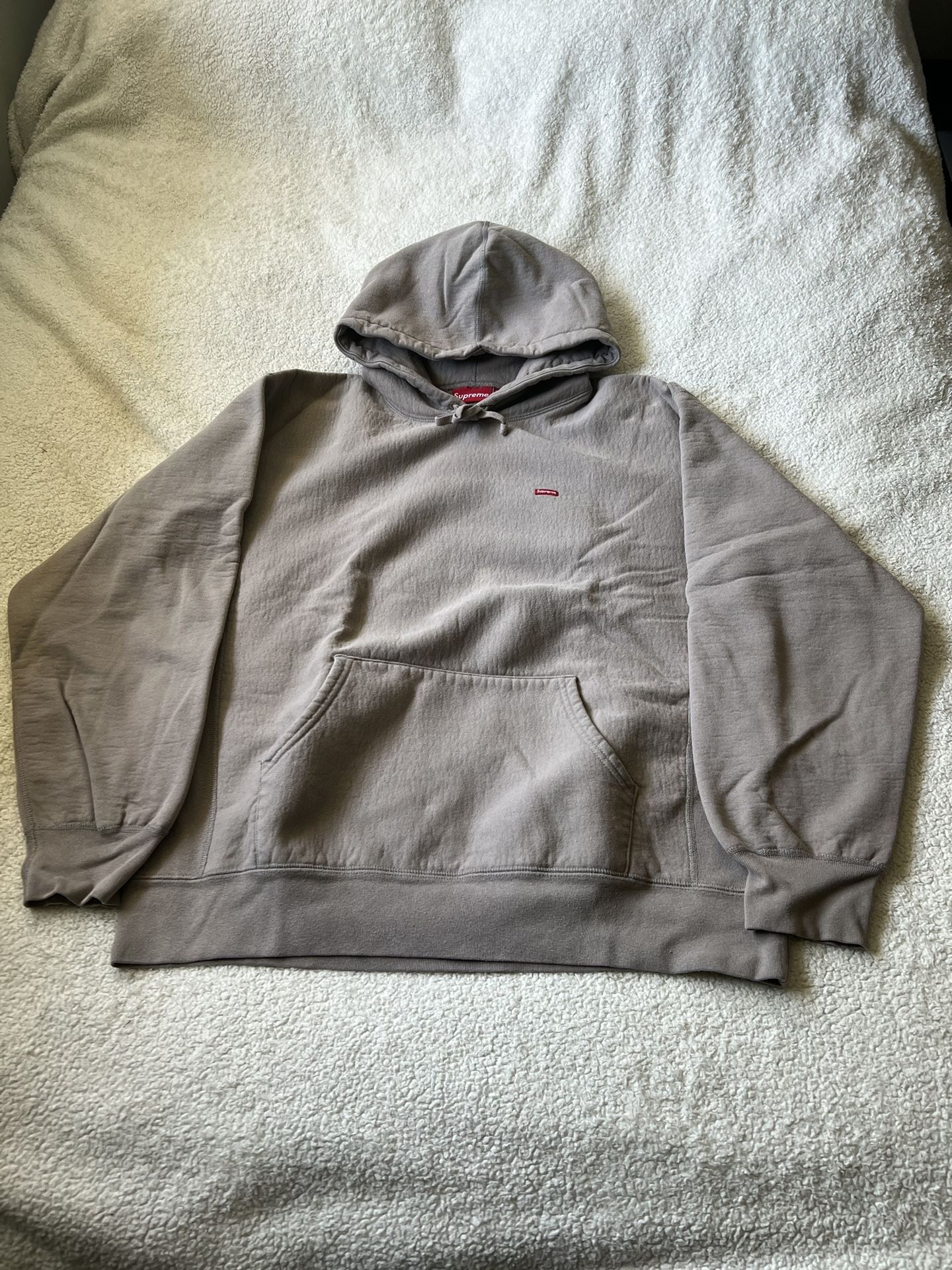 Supreme Small Logo Hoodie