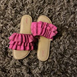 Girl’s Sandals Size 2