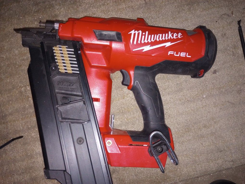 Milwaukee Framing Nail Gun