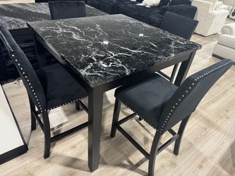 NEW IN BOX -5 Piece Beautiful Black Faux Marble Dining Set with Black Velvet Chairs   👑