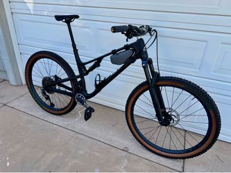 Rocky Mountain Element Carbon MTB