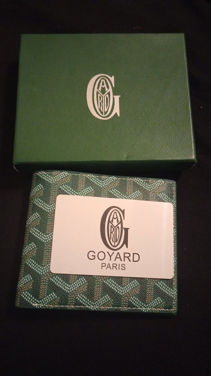 Goyard Wallet — Green. Clean. Ready.