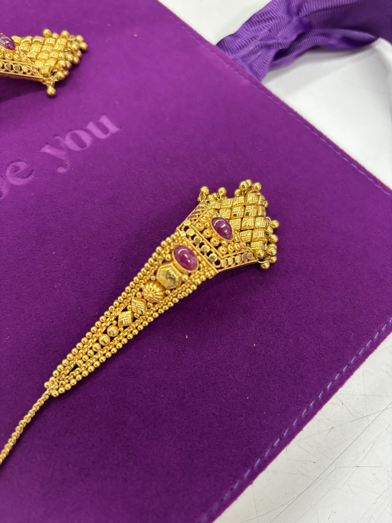 22k Indian Earring Set ( Sajanbutti )