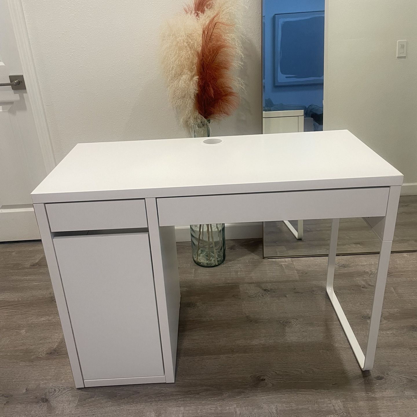 Brand New Ikea Desk White Micke Table White