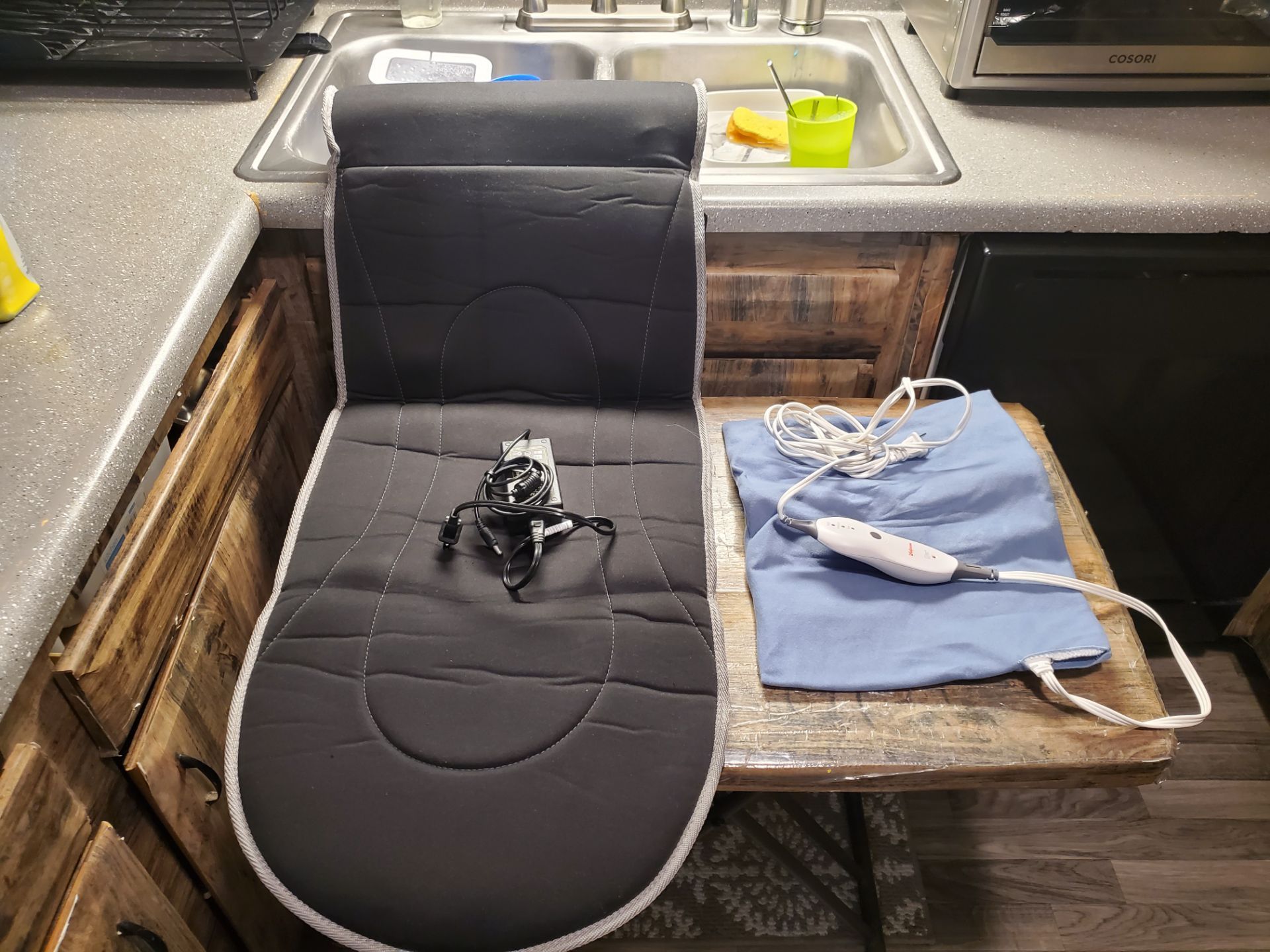 Homemedic back massager + Electric heat pad
