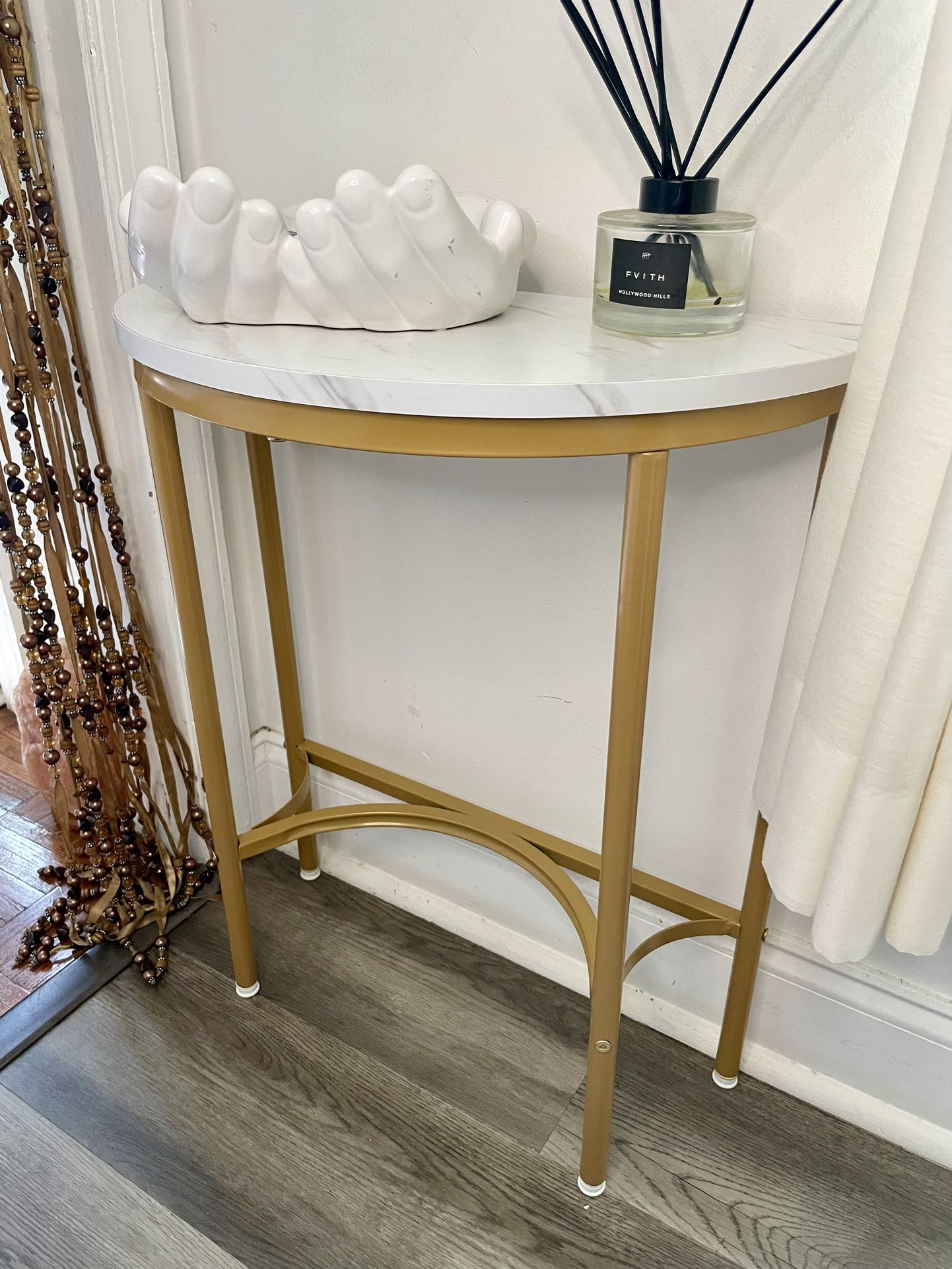Modern Half-Moon Console Table - Gold & Marble Look