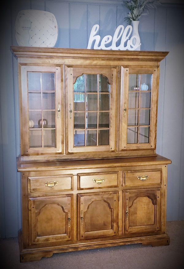 Farmhouse style hutch for Sale in Alliance, OH - OfferUp