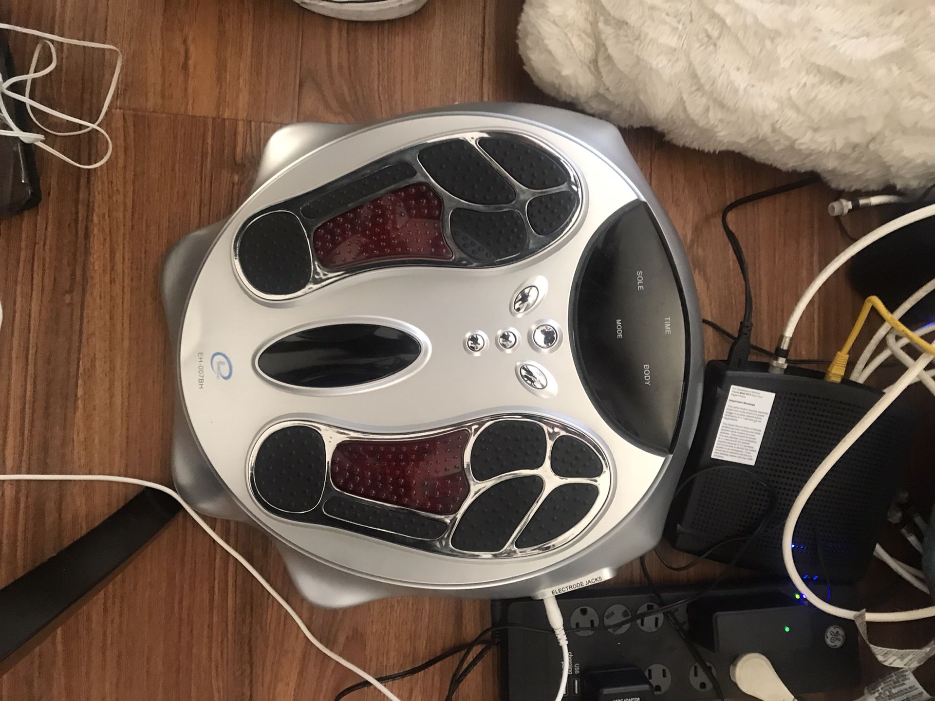 Foot massage Tense unit with body straps