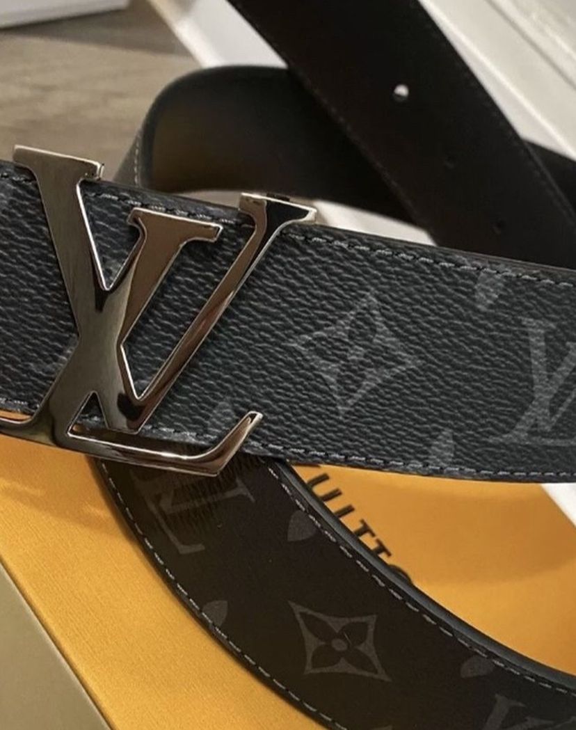 Louis Vuitton Reversible Eclipse belt size 30-36