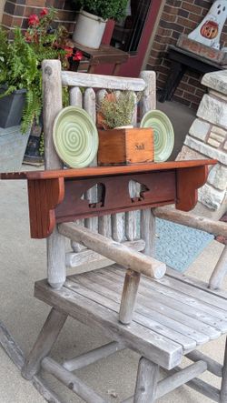 Vintage Cottagecore Rustic Bear Wall Shelf With Dish/Plate Rail 35.5" Long