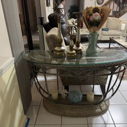 Bar And Bar Stools 